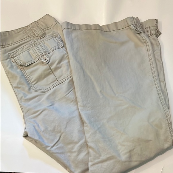 Maurices Tan Flare Wide Leg Jeans Relaxed Fit - Picture 8 of 8